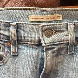 Levi’s High Waisted Crop Flair Light Wash Demim Jeans